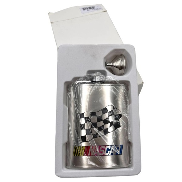 Colibri 7 Oz Nascar Flask with funnel - NIB (NEW IN BOX) - Picture 3 of 11